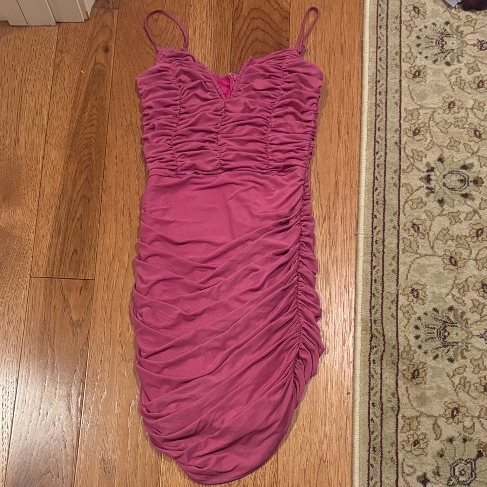 Lulus size small  Pink Ruched Dress